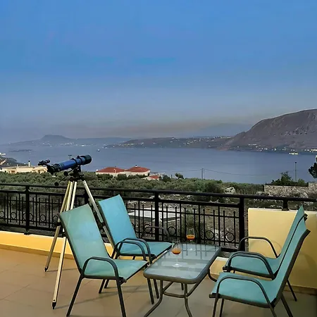 Souda Bay View With Private Pool Near Chania *