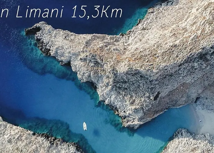 Апартаменты Souda Bay View With Private Pool Near Chania Ханья