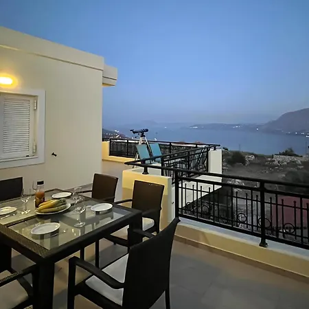 Souda Bay View With Private Pool Near Chania * Chania (Crete)