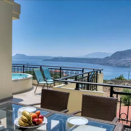 Souda Bay View With Private Pool Near Chania